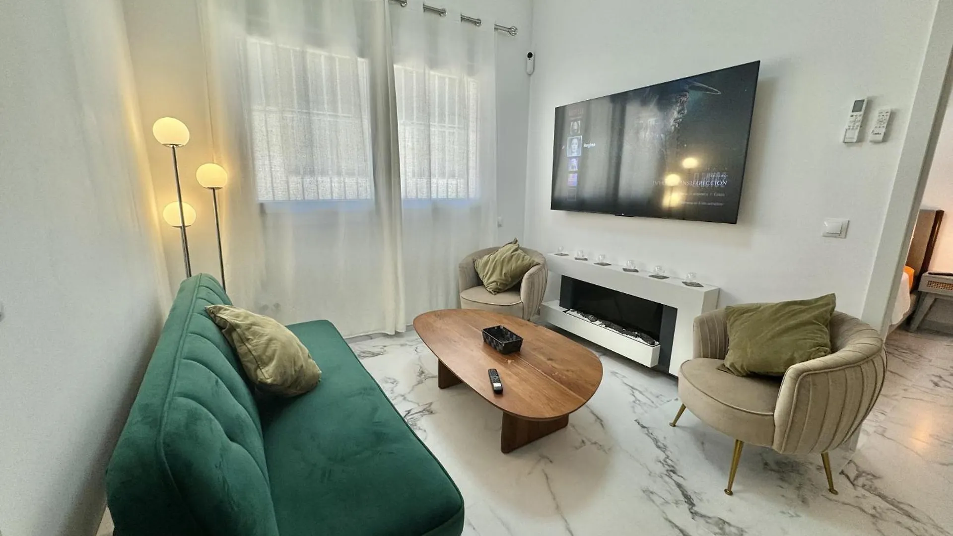 Salmon De Steram Flats Torremolinos Lägenhet