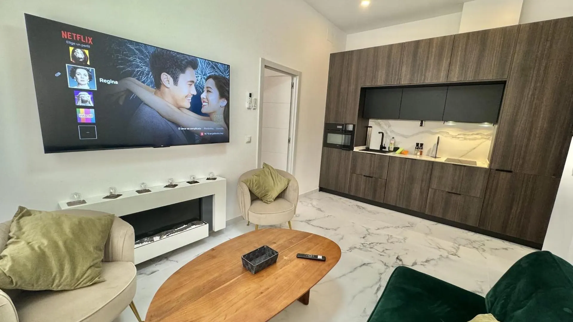 Salmon De Steram Flats Torremolinos Lägenhet